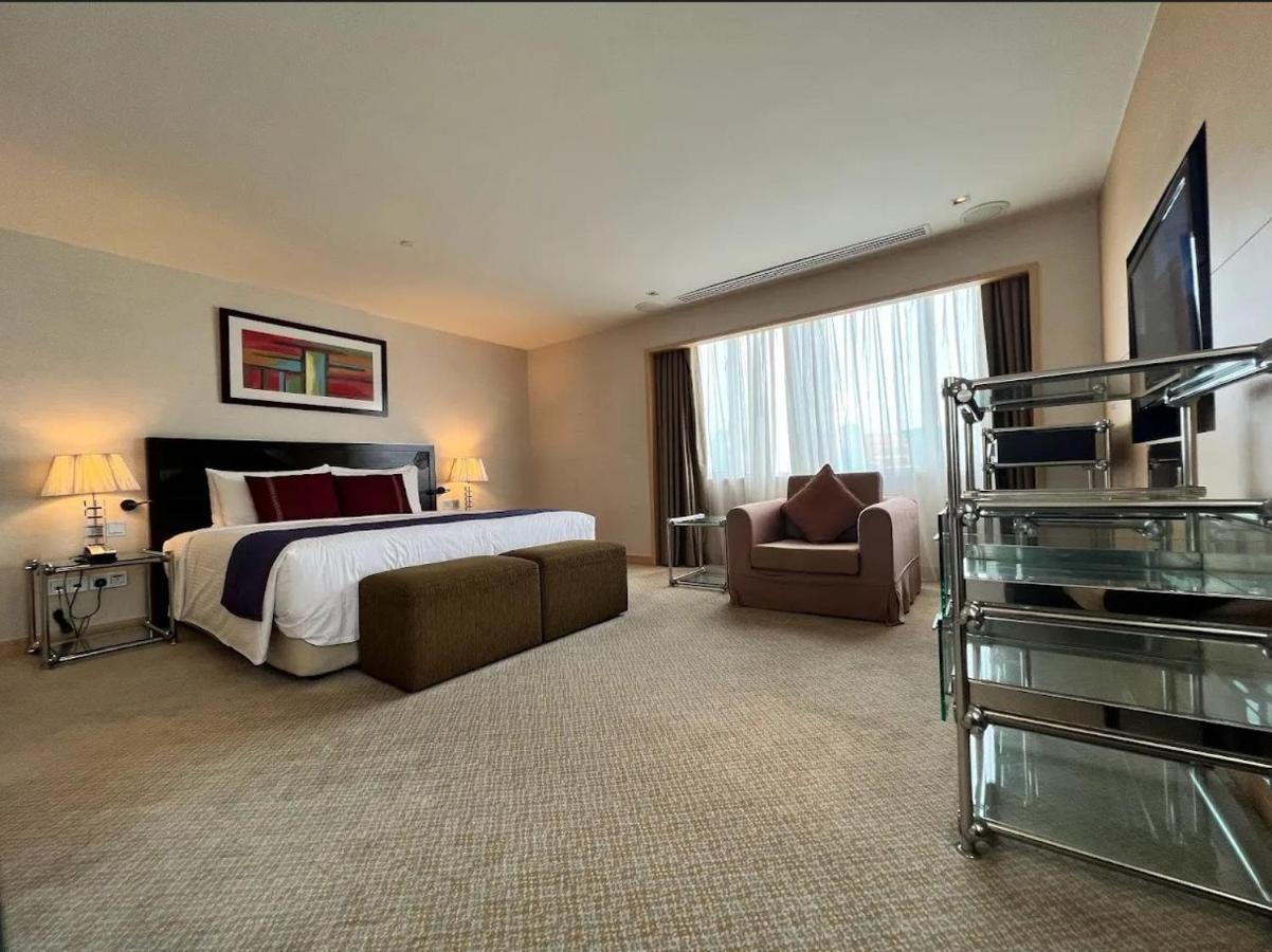 Premier Suite